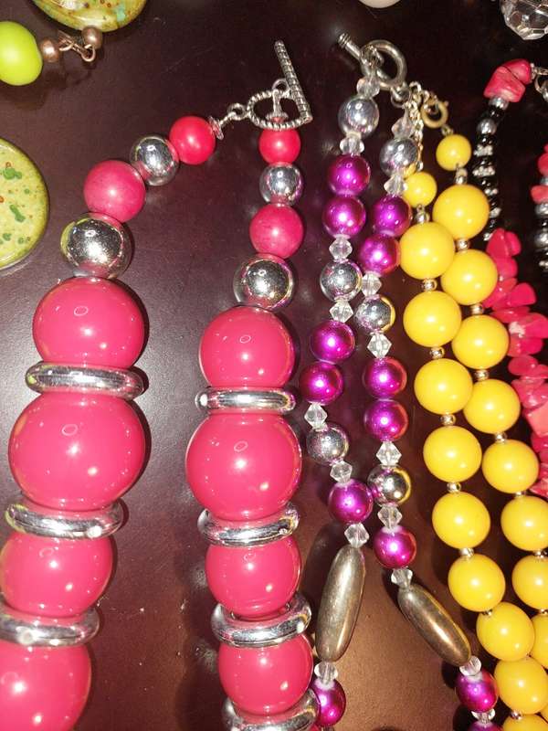 A JOB LOT COSTUME NECKLACES SOLD AS IS