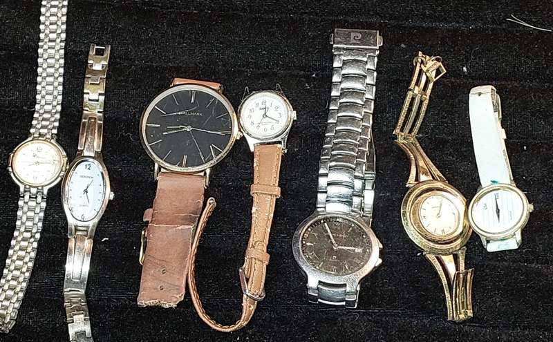 A JOB LOT WOMAN`S WRISTWATCHES SOLD AS IS NOT TESTED