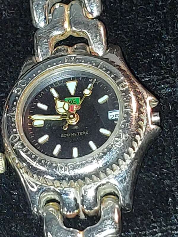 A BULK COLLECTION VINTAGE LADY`S WATCHES