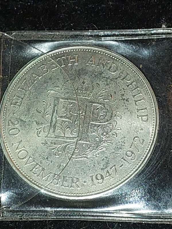 HER MAJESTY THE QUEEN ELIZABETH AND PRINCE PHILLIP`S ANNIVERSARY COIN
