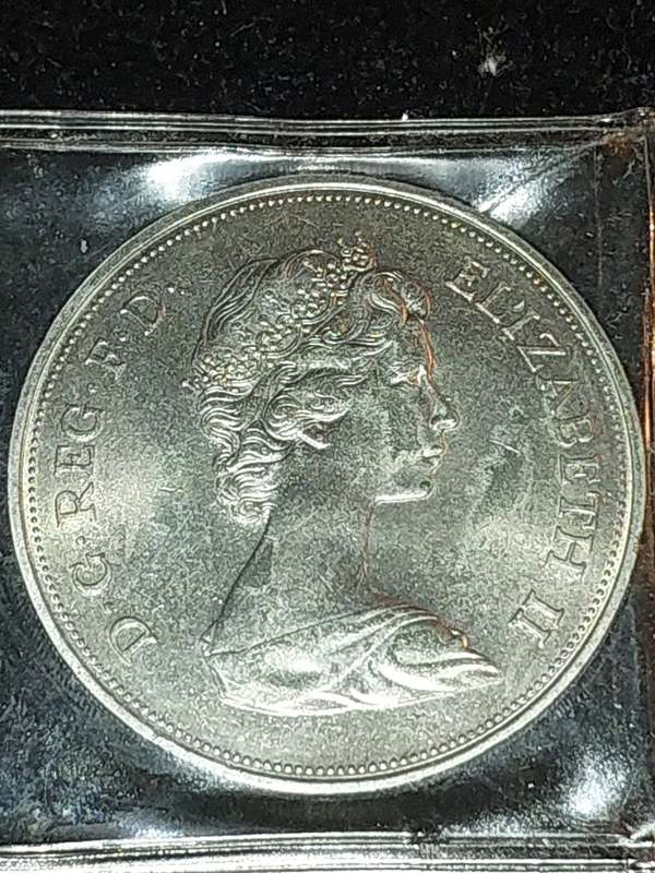 HER MAJESTY THE QUEEN ELIZABETH AND PRINCE PHILLIP`S ANNIVERSARY COIN