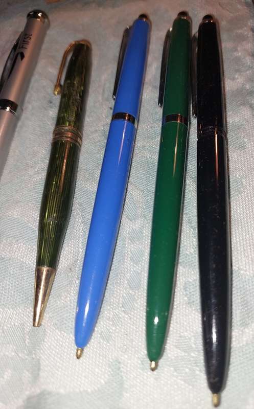 A COLLECTION OF BALLPENS SOLD AS IS