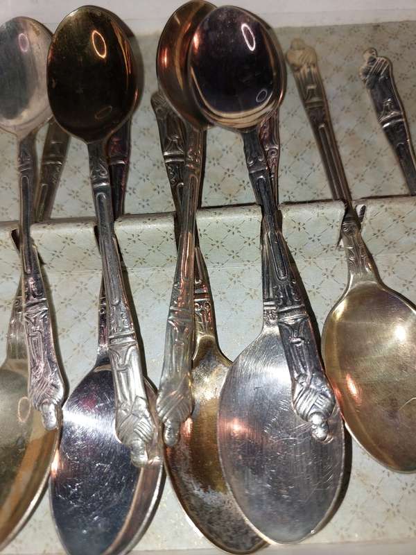 ANTIQUE SILVER PLATE EPNS MADE IN SHEFFIELD ENGLAND SET OF 10 TEASPOONS
