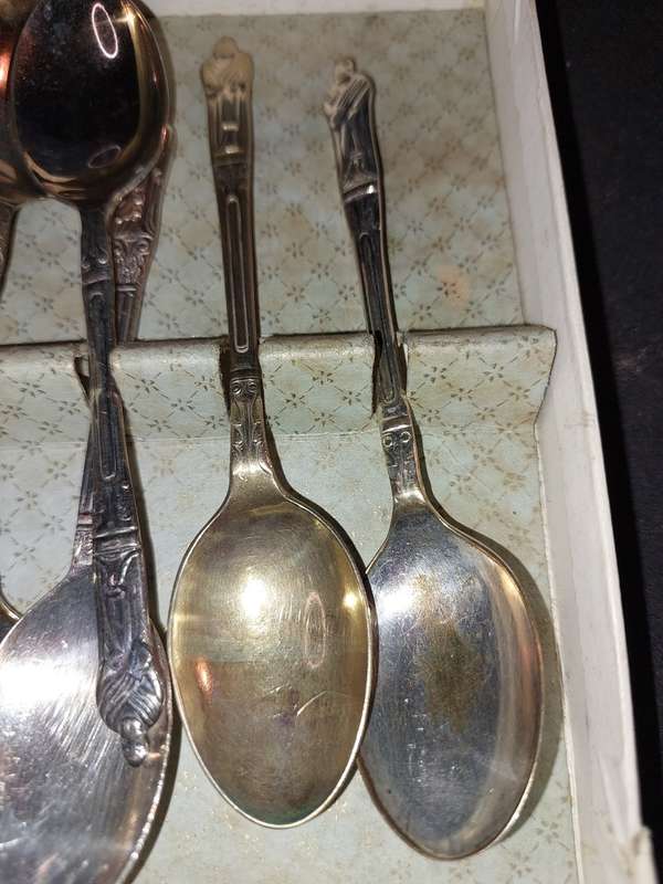 ANTIQUE SILVER PLATE EPNS MADE IN SHEFFIELD ENGLAND SET OF 10 TEASPOONS