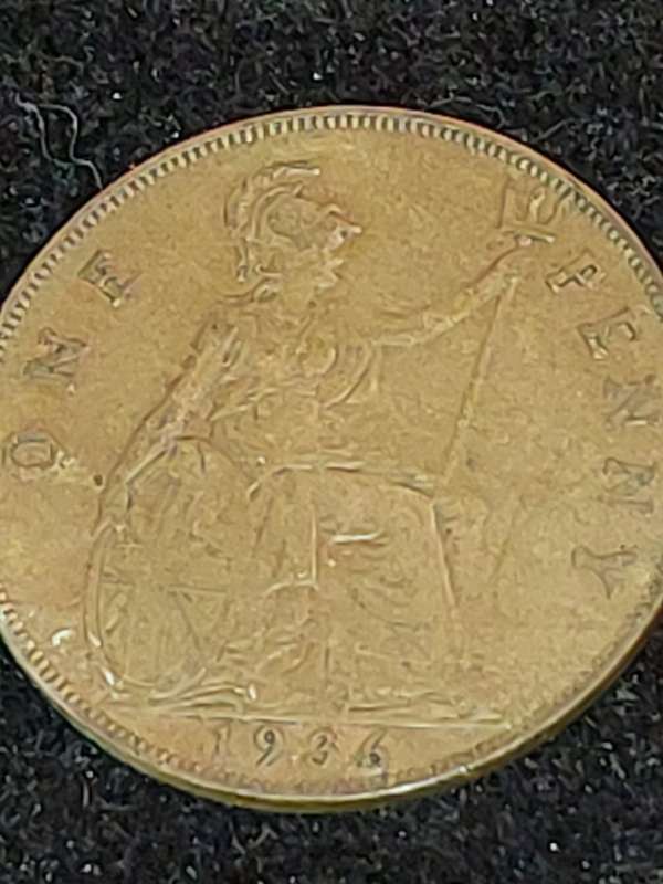 AN ANTIQUE COIN COLLECTION OF 9 ONE PENNY COINS UK