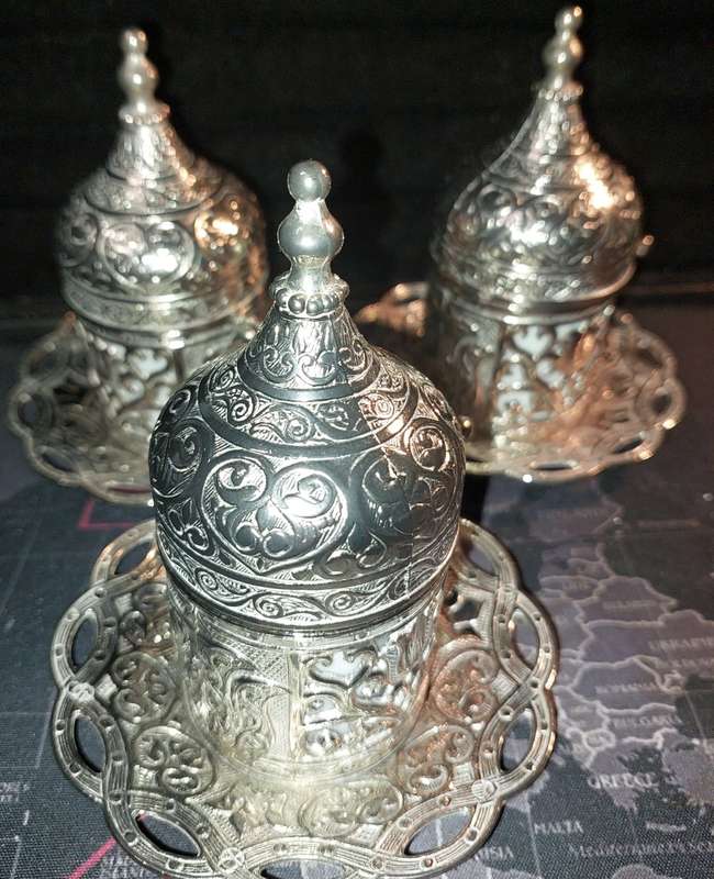 A SET OF 3 TURKISH OTTOMAN MINT TEACUPS AND SAUCERS