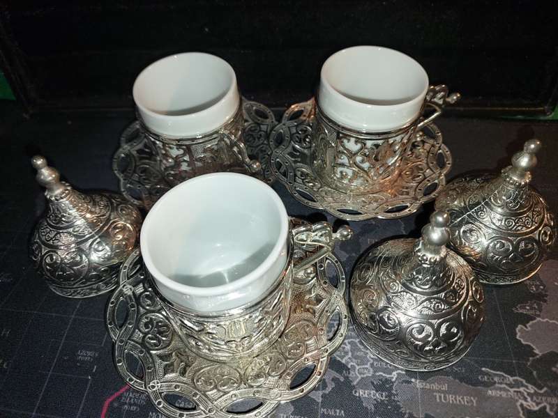A SET OF 3 TURKISH OTTOMAN MINT TEACUPS AND SAUCERS