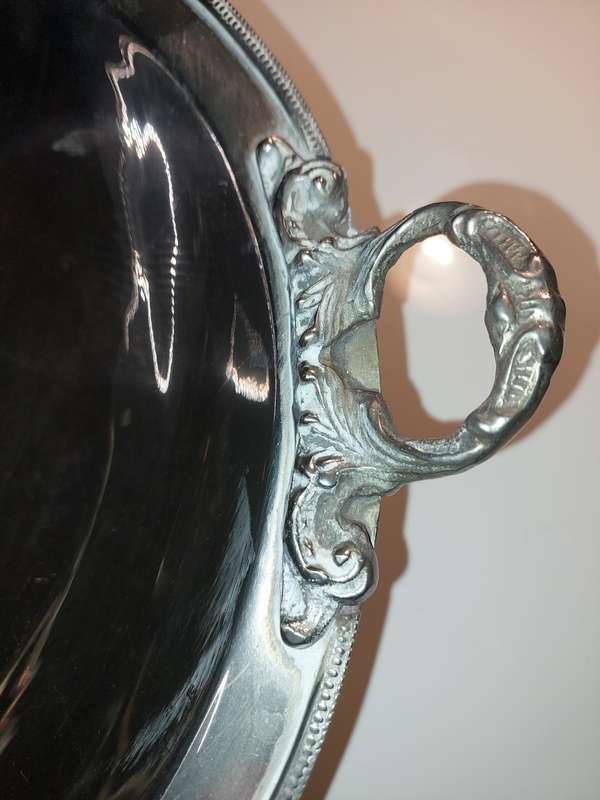 A VICTORIAN-STYLE SERVING TRAY SILVER PLATED