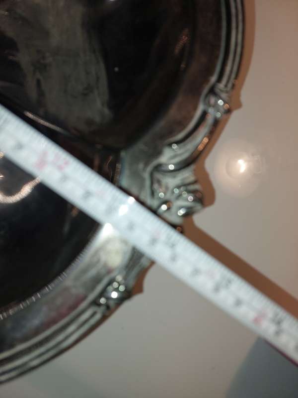 AN ORNATE VINTAGE VICTORIAN SILVER PLATED CANDY-STYLE SERVING TRAY