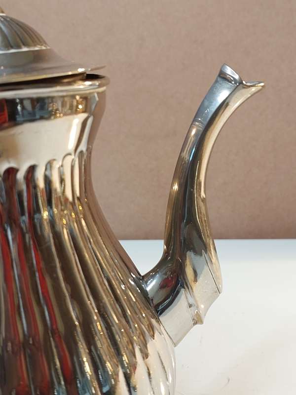VINTAGE VICTORIAN  SILVER PLATED TEAPOT