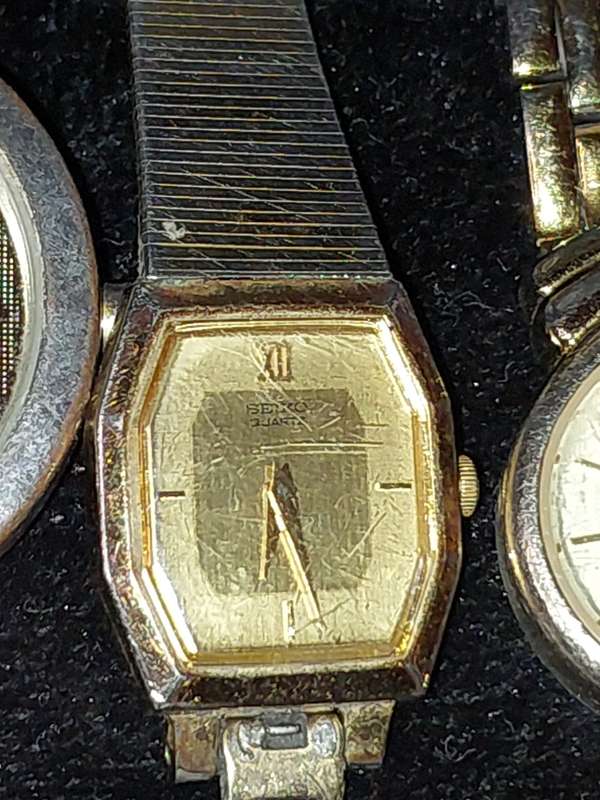 A VINTAGE JOB LOT WOMANS WATCHES SOLD AS IS NOT TESTED