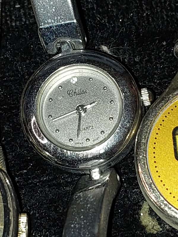 A VINTAGE JOB LOT WOMANS WATCHES SOLD AS IS NOT TESTED
