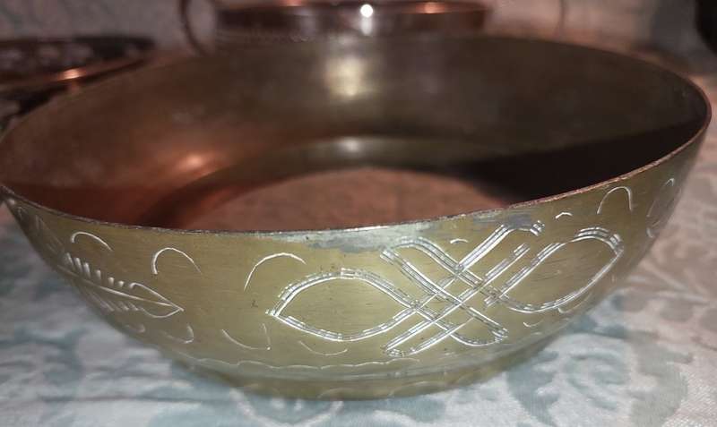 A JOB LOT VINTAGE VICTORIAN SILVER PLATED TRAY HOLDERS