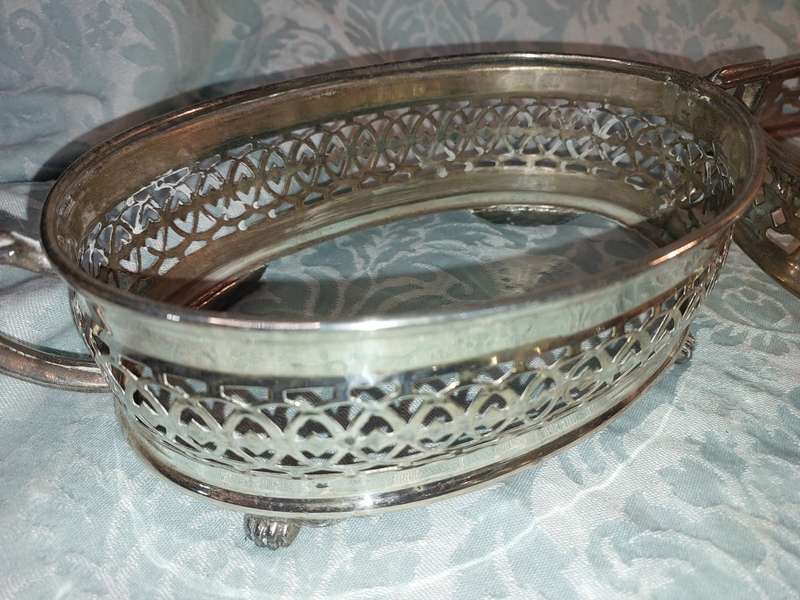 A JOB LOT VINTAGE VICTORIAN SILVER PLATED TRAY HOLDERS