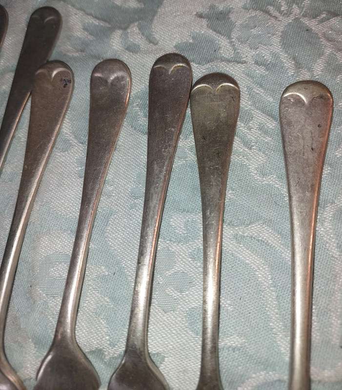 A VINTAGE COLLECTION FISH KNIVES AND FORKS SOLD AS IS