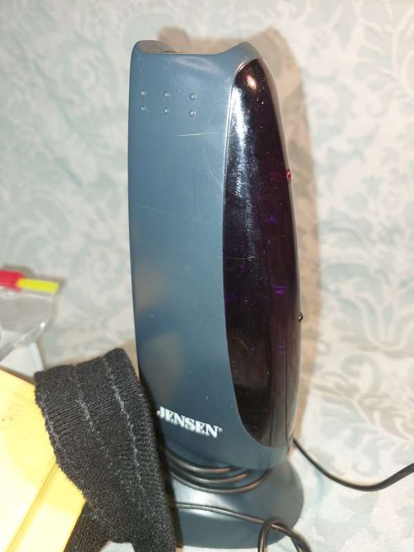 A JOB LOT GYM ELECTRONICS SOLD AS IS NOT TESTED