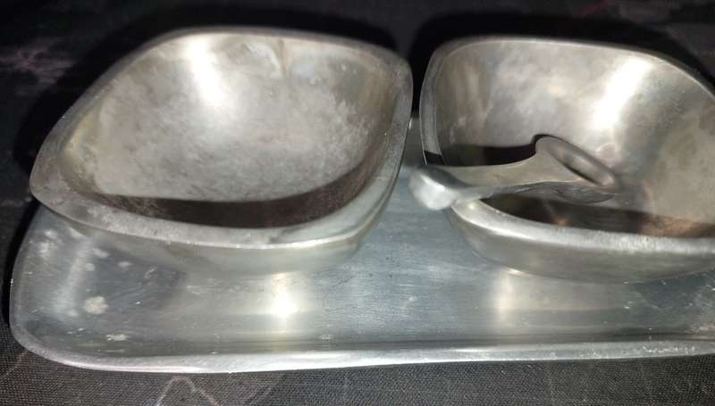 AN ART DECOR CAROL BOYES STYLE SALT&PEPPER SERVER