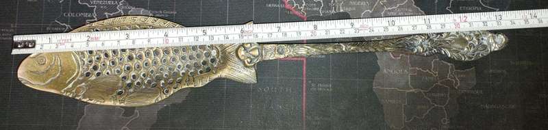 A VINTAGE BRASS ORNATE ART DECOR LADEL A FISH DESIGN