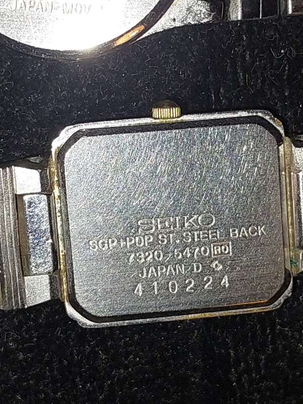 A COLLECTION OF POPULAR BRANDED WRISTWATCHES SOLD AS IS NOT TESTED