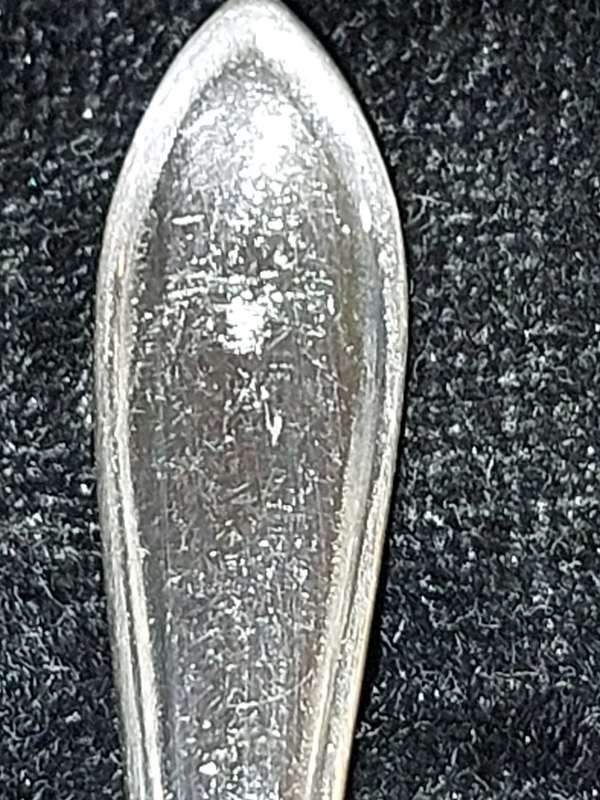 A SET OF 11 LAZAR BROS PRETORIA EPNS SUPERA TEASPOONS