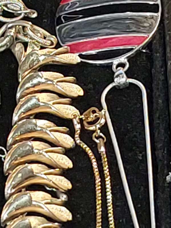 A VINTAGE COLLECTION OF DESIGNER COSTUME NECKLACES SOLD AS IS