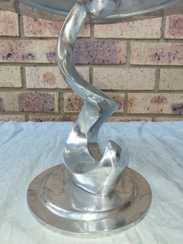 AN ART DECOR ORNATE SI COMO PEWTER-MADE IN MEXICO CAKE STAND