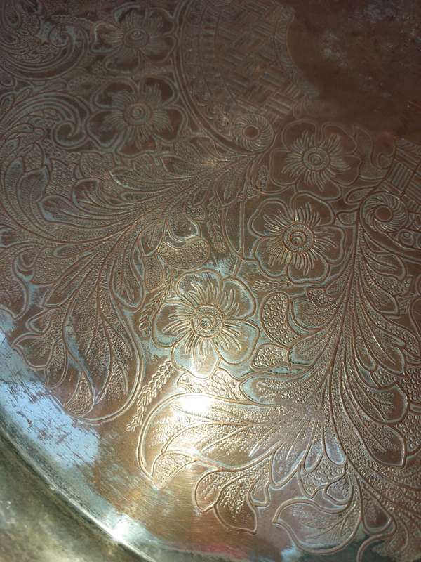 A VICTORIAN DESIGN SILVER PLATED SERVING TRAY SOLD AS IS