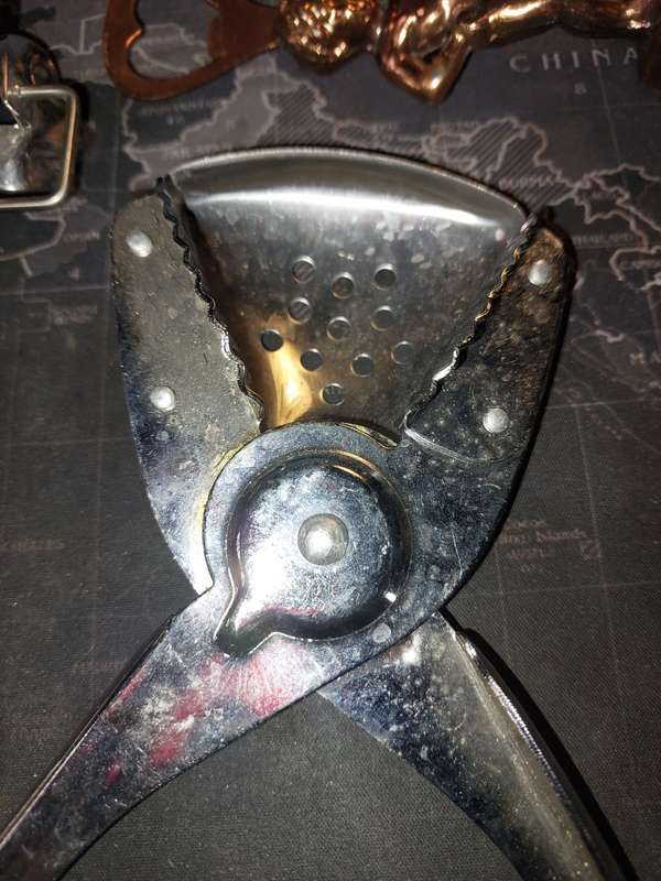 A COLLECTION OF BAR ACCESSORIES SOLD AS IS