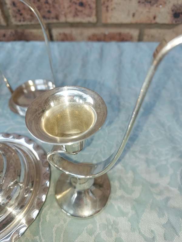 A COLLECTION OF VINTAGE SILVER PLATED KITCHENALIA SOLD AS IS