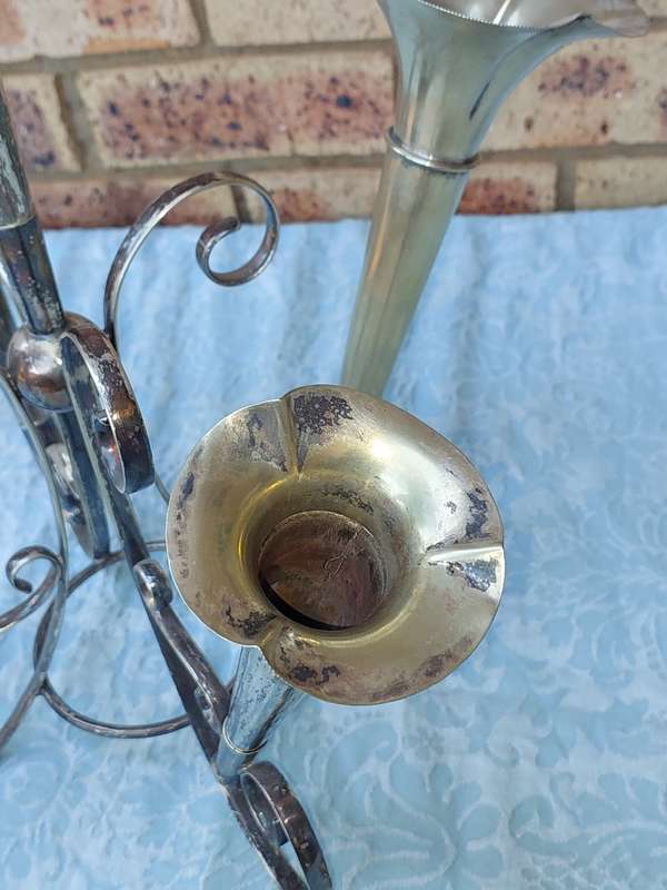 A VINTAGE FIVE STEM EPERGNE EPNS SOLD AS IS
