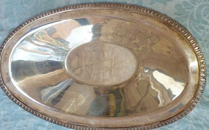 A VINTAGE  ALLOY OVAL SERVING BOWL