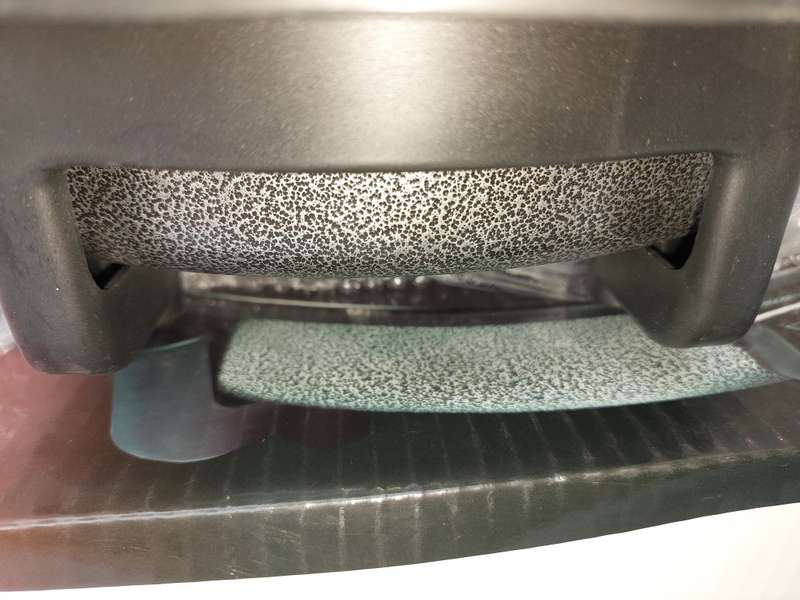 AN UNUSED SUNBEAM DELUXE ELECTRIC FRYPAN  WITH GLASS LID