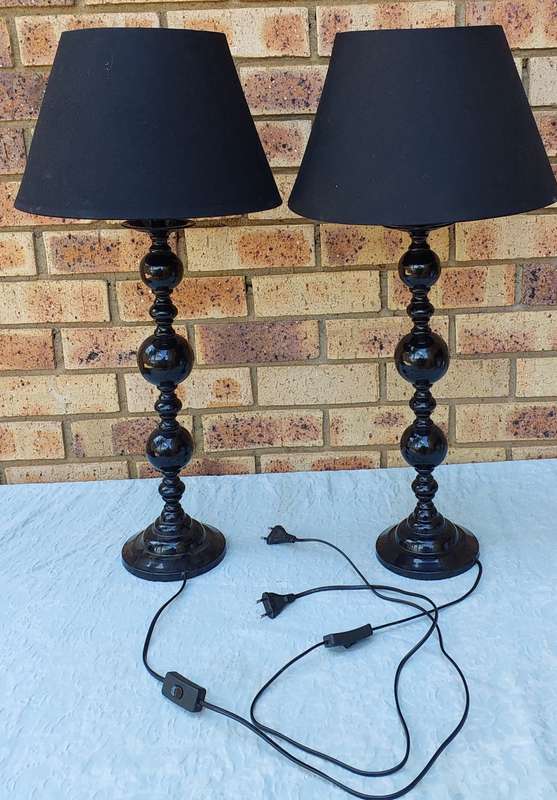 A SET OF PLASTIC POLYMER BLACK LAMP SHADES