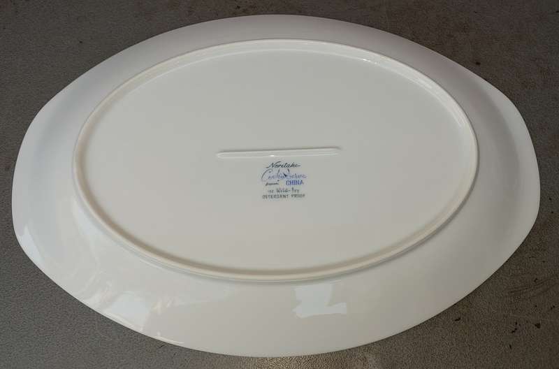 A VINTAGE NORITAKE COOK N SERVE JAPAN CHINA 102 WILD IVY