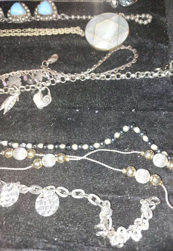 A VINTAGE COLLECTION COSTUME NECKLACES SOLD AS IS