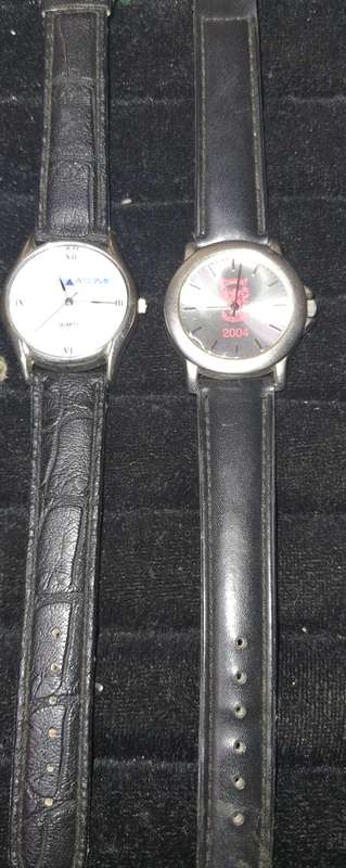 TWO QUARTZ UNISEX WATCHES