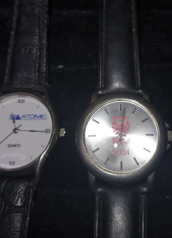 TWO QUARTZ UNISEX WATCHES