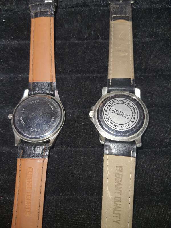 TWO QUARTZ UNISEX WATCHES