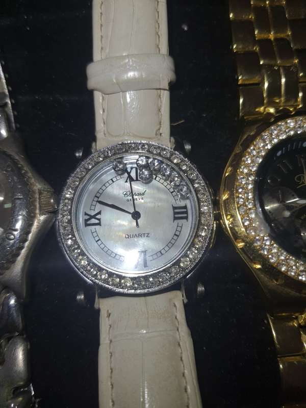 A JOB LOT FANCY DRESS WRIST WATCHES