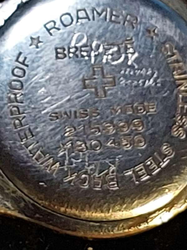 AN ANTIQUE ROAMER MILITARY WATCH BREVETE SWISS MADE 17 JEWELS