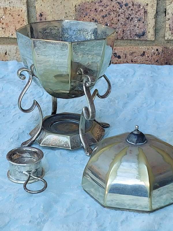 AN ANTIQUE SPECTACULAR EGG CODDLER VICTORIAN COOKER
