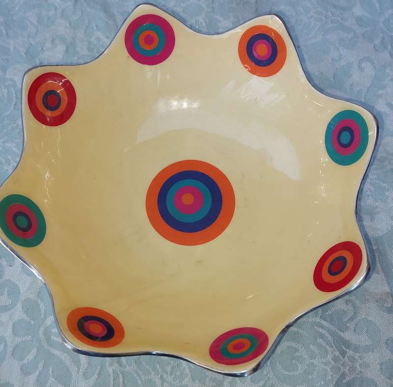 A BEAUTIFUL ART DECOR HAND MADE IN INDIA SERVING BOWL