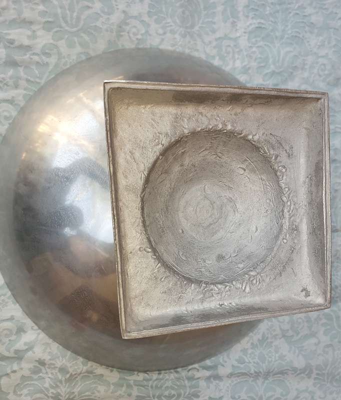 AN EXTRA LARGE ALUMINIUM  ALLOY FRUIT OR PUNCH BOWL IN GREAT CONDITION