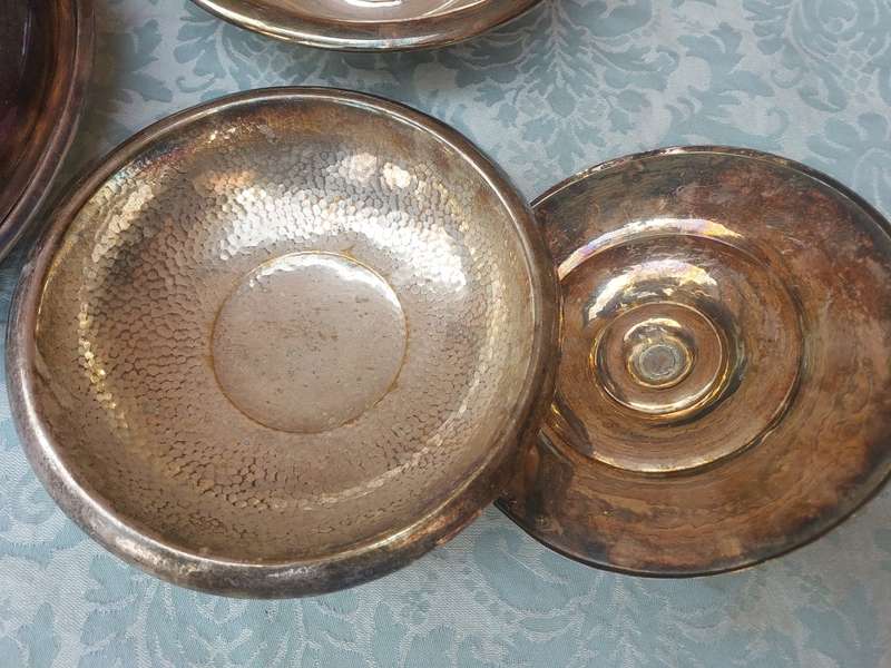A COLLECTION OF ANTIQUE SILVER PLATED TURINES AND A SERVING TRAY