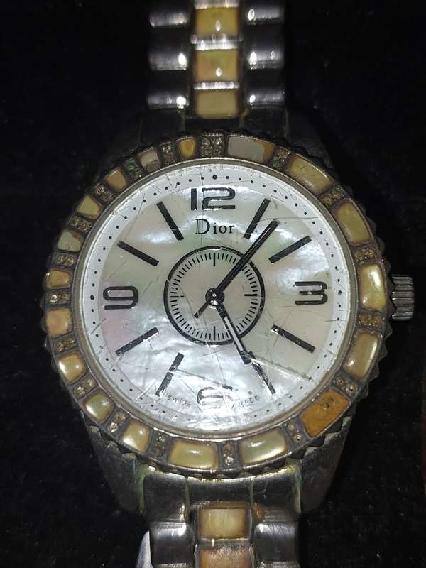 A COLLECTION OF QUALITY BRANDS WOMANS WATCHES