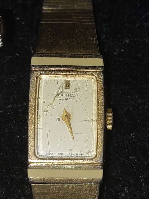 A COLLECTION OF QUALITY BRANDS WOMANS WATCHES