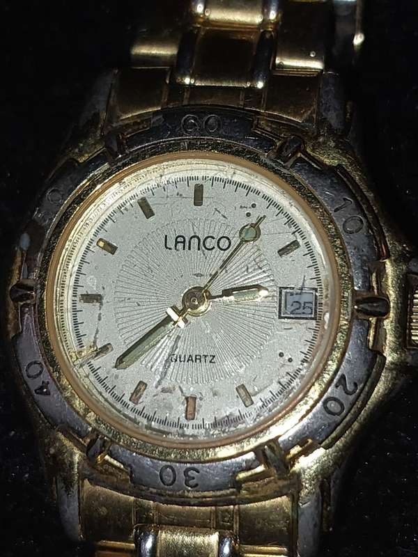 A VINTAGE TWO TONE LADYS LANCO QUARTZ WATCH