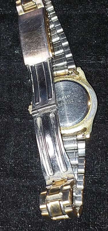 A VINTAGE TWO TONE LADYS LANCO QUARTZ WATCH