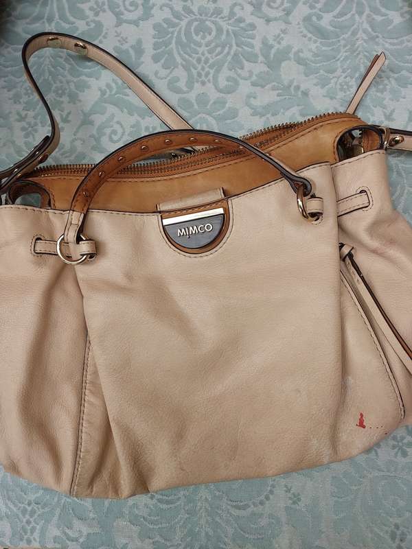 A VINTAGE JOB LOT DESIGNER WOMAN`S HANDBAGS