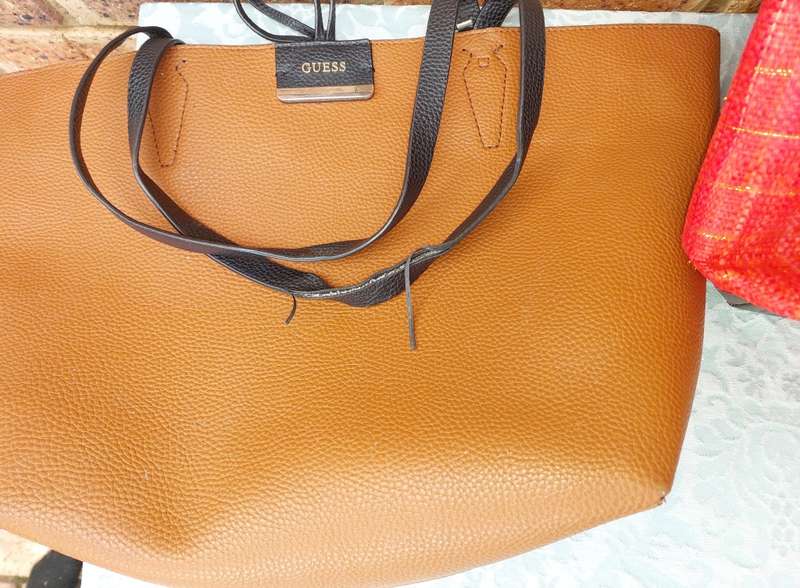 A VINTAGE JOB LOT DESIGNER FASHION LADYS TOTE HANDBAGS